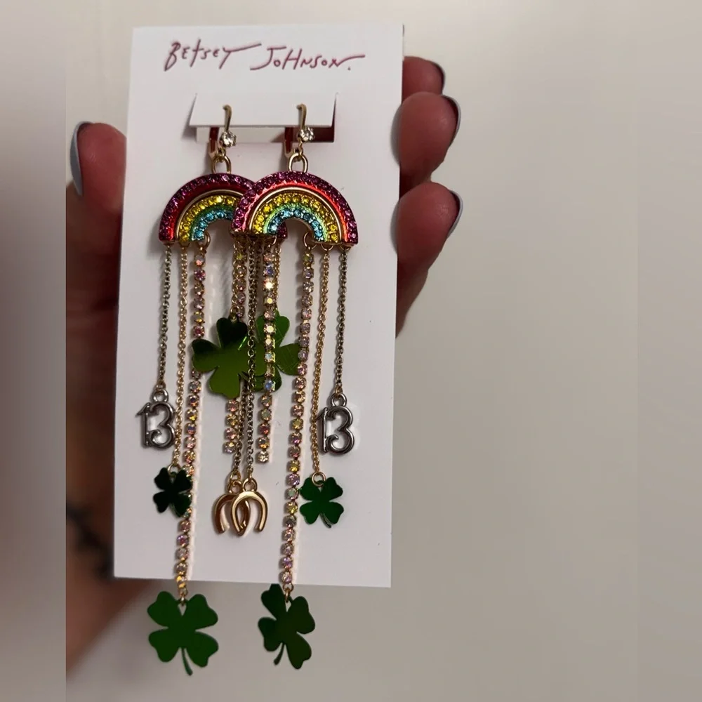 NWT Betsey Johnson Rainbow Lucky Charm Drop Earrings, St Patrickās Day Glam - Picture 1 of 9